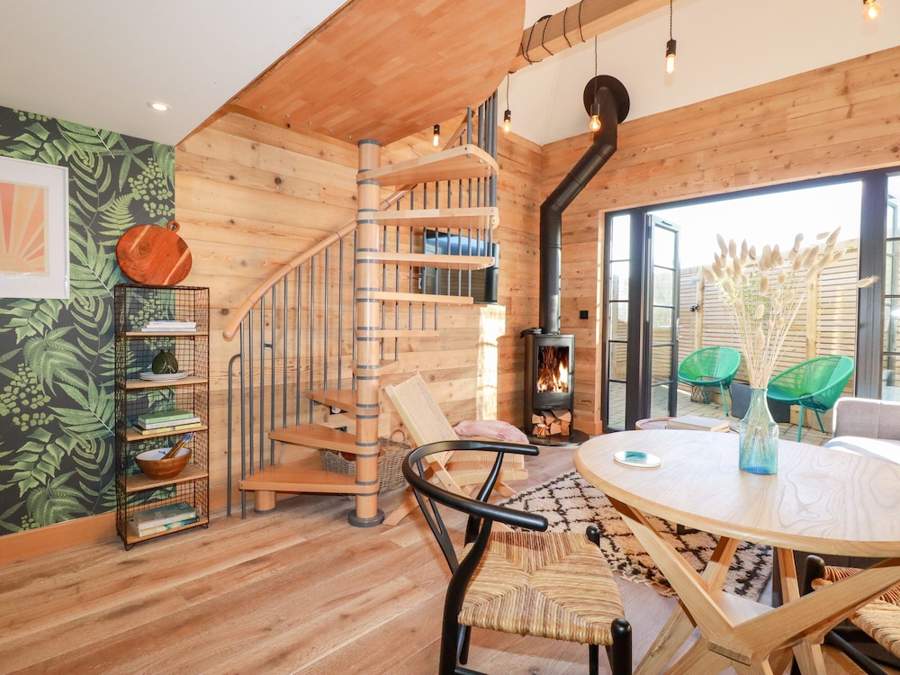 Little Beach Cabin