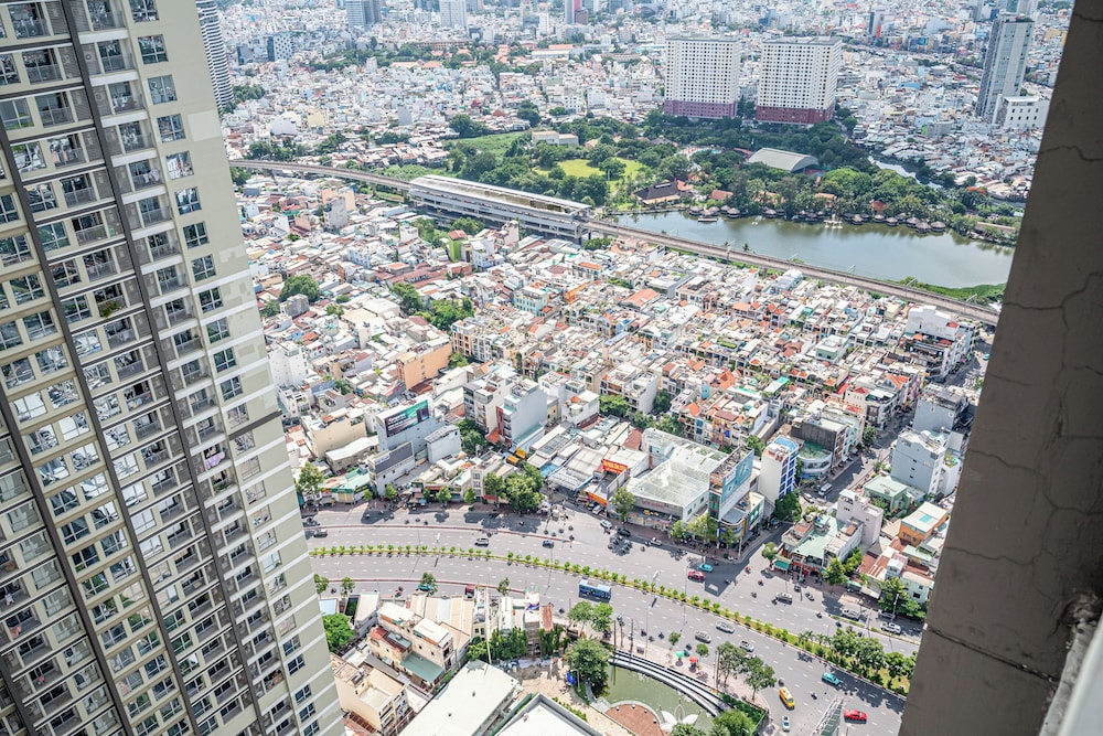Vinhomes Central Park Apartment by Hava