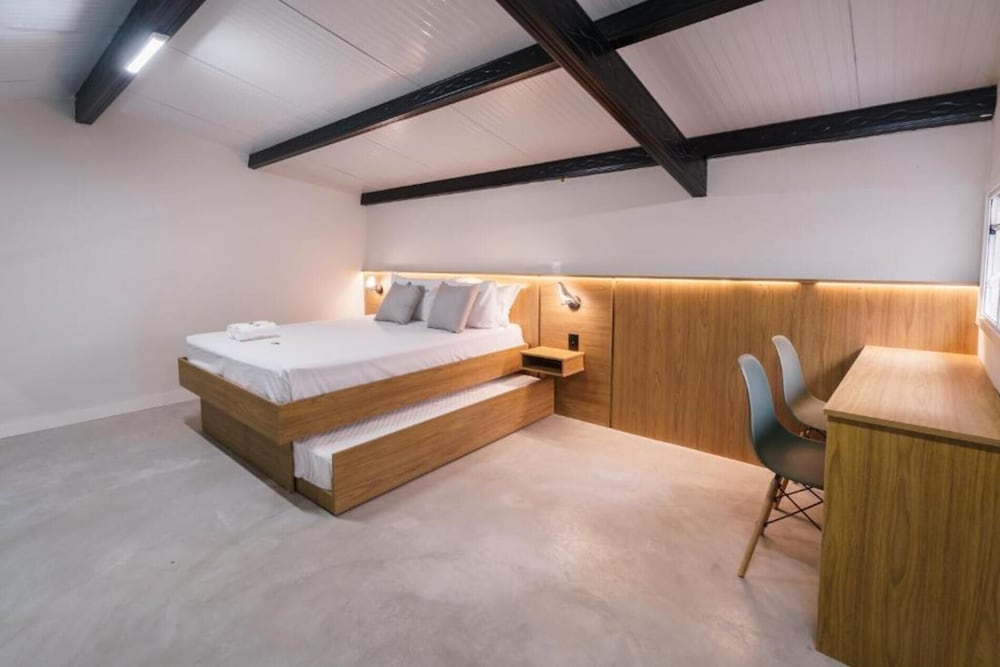 Loft's Green Island