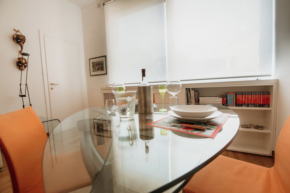 Green Hill Apartment