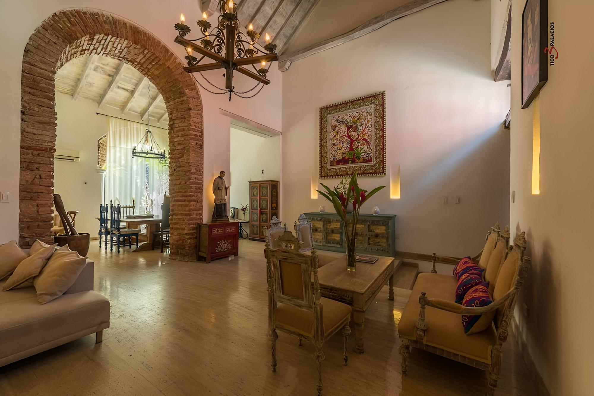 Casa Santagua by Wynwood House