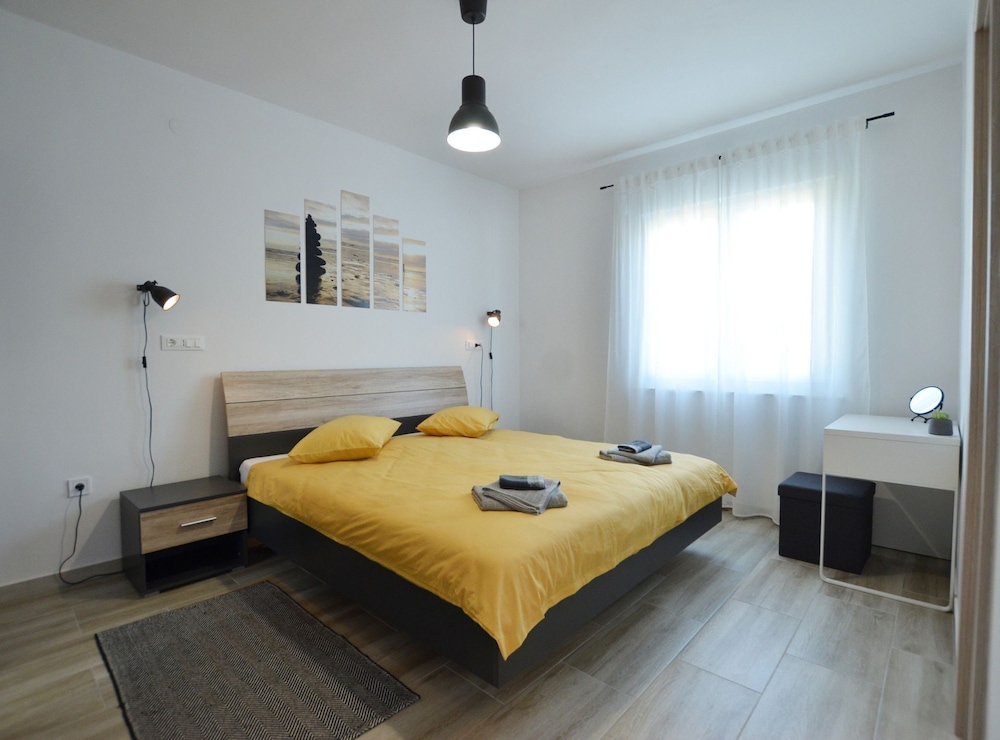 Lush and Sweet Escape Apartments