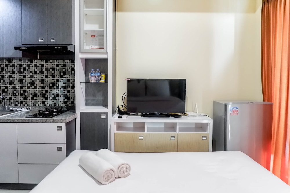 Relaxing Studio Apartment at Tamansari Papilio view 3