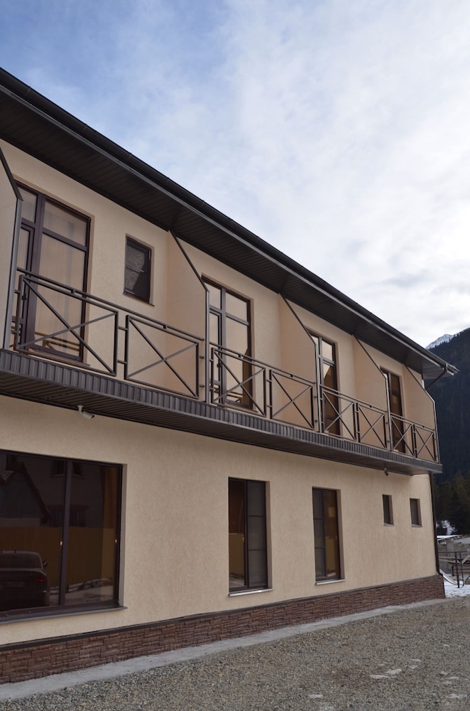 Guest House VERSAL view 3