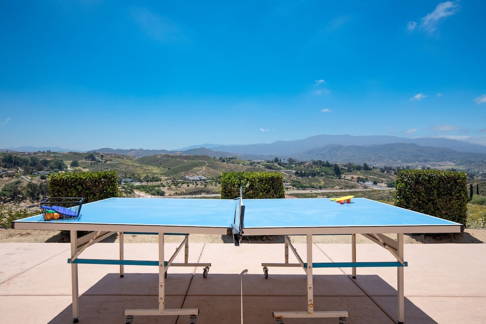 Palazzo Del Sol By Avantstay Breathtaking Home w Mountain Views Hot Tub