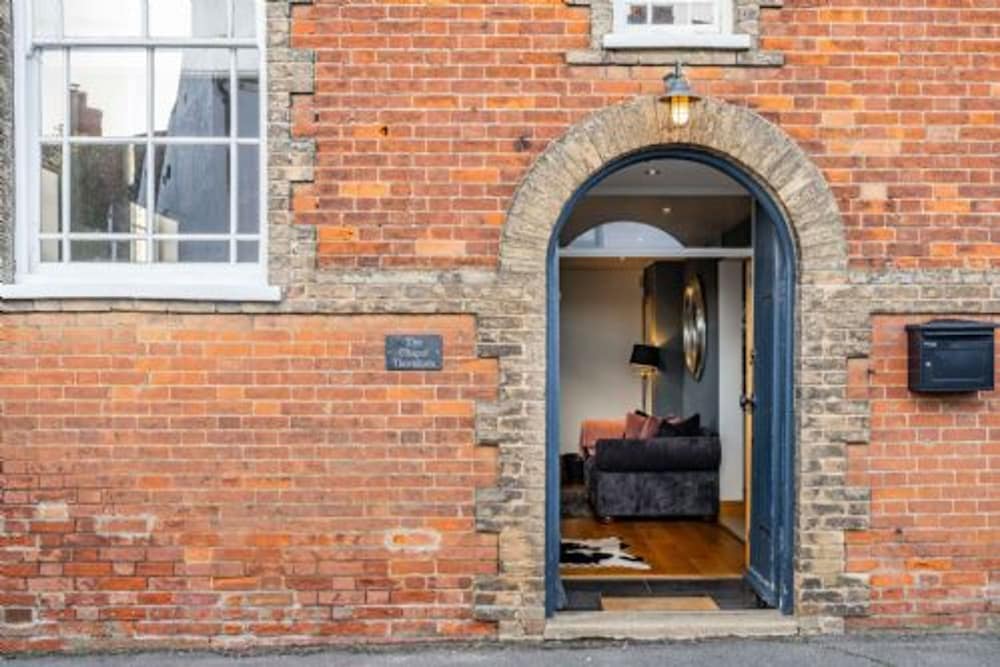 Host Stay The Chapel in Thornham