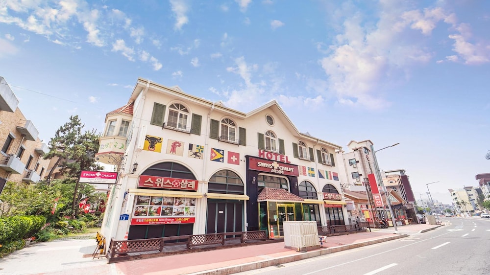 Daecheon Swiss Chalet Spa Pension view 5