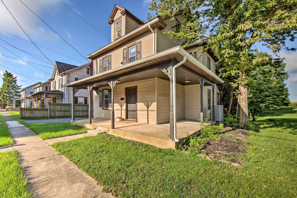 Updated Ronks Home ~ 8 Mi to Dtwn Lancaster! view 5