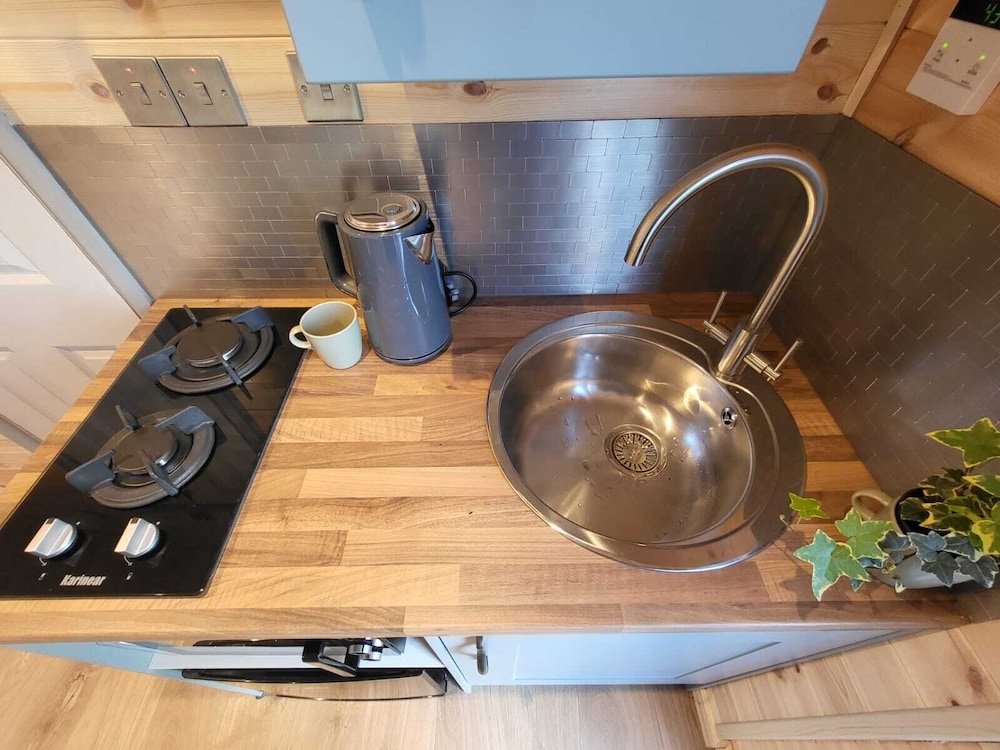 Rowan - Luxury Eco Pod at Trewithen Farm Glamping view 5