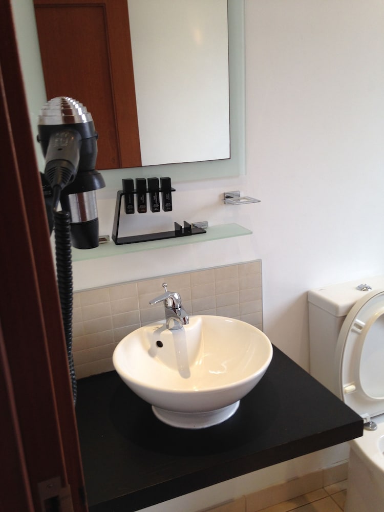 VILLA TORTUGA BEACH RESORT