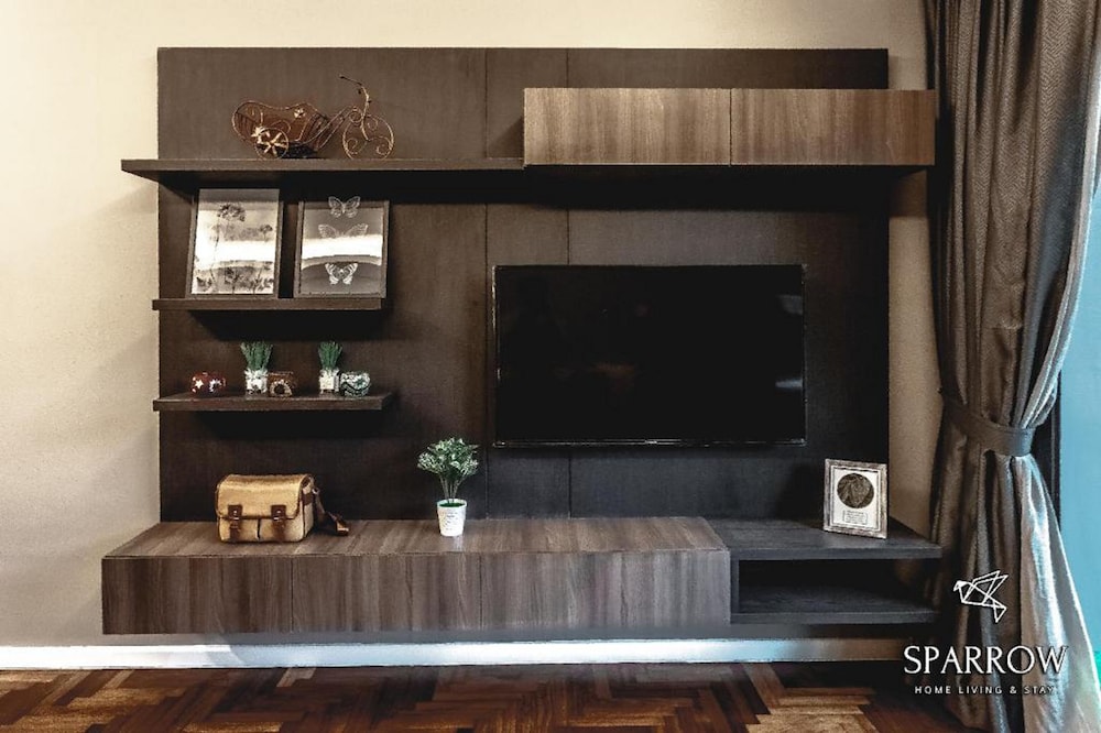 Vista Residence by Sparrow Homes photo 6