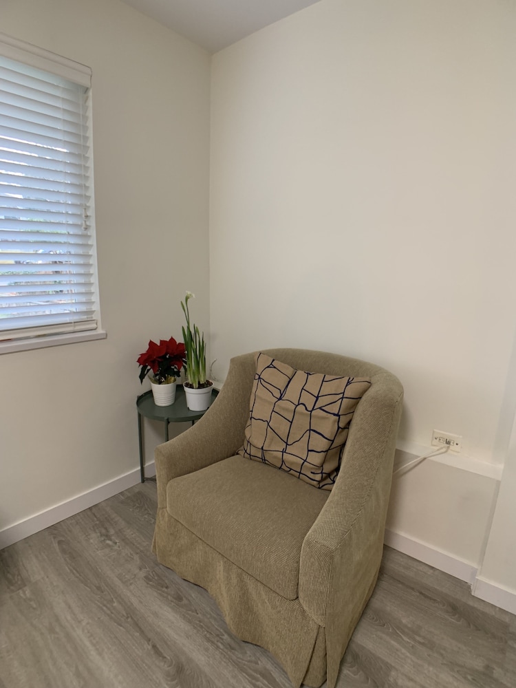 Old plum tree Style Suite view 4