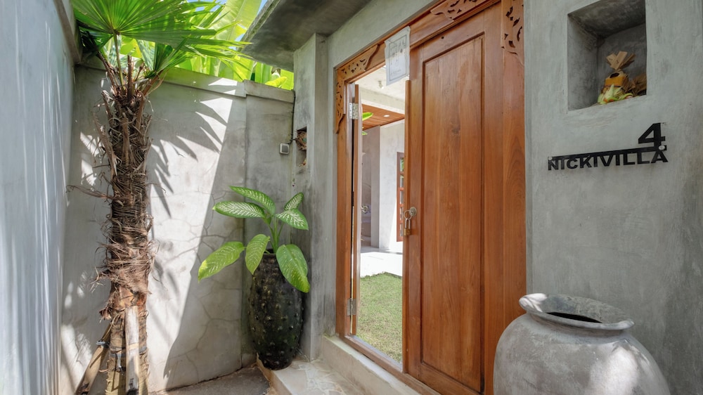 Nick Villas by Villa Finder