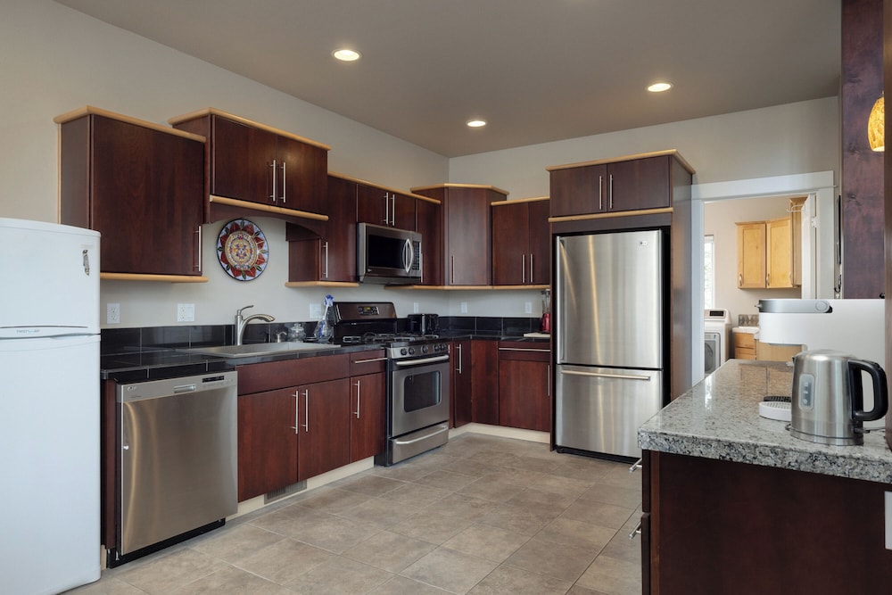6BR 5 King Beds EV 10min Downtown