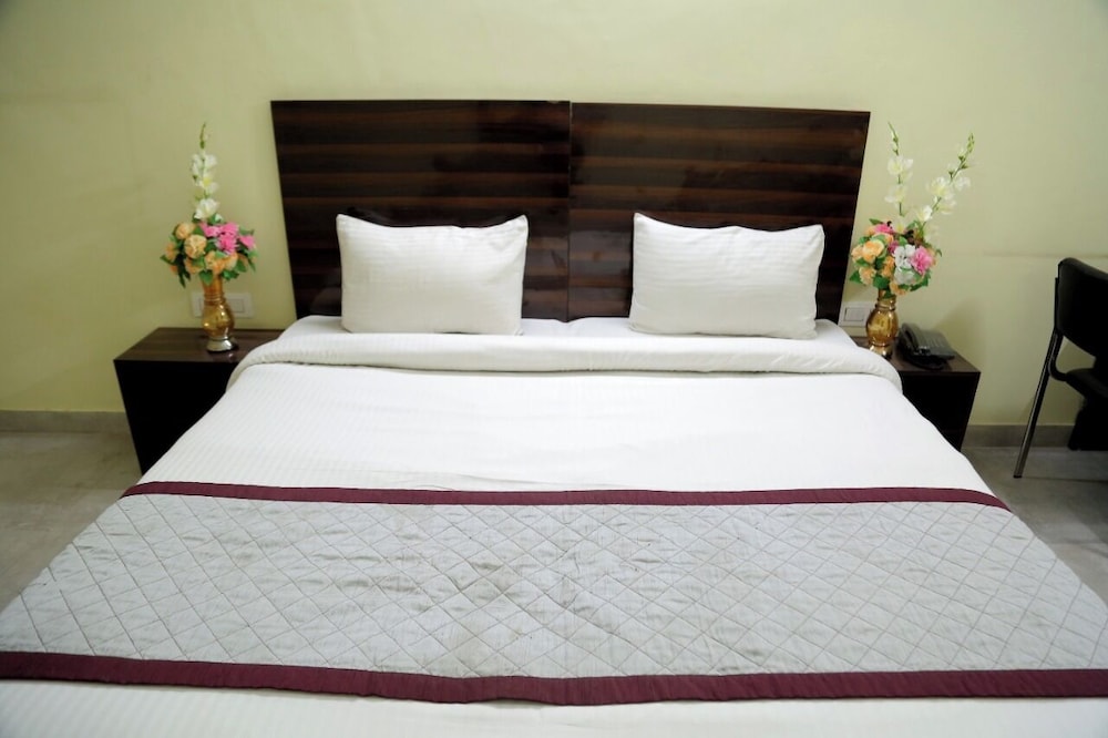 Hotel Livinn by F9 - Property Image 17