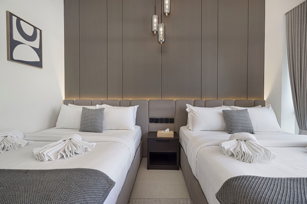 Grande Suites by Hostiva - Burj View