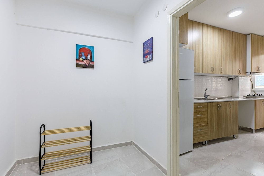 Charming Kadıköy Apartment With City Views