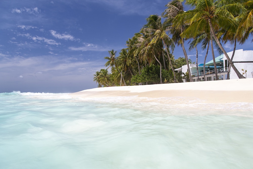 Dhonfulhafi Beach View & Spa