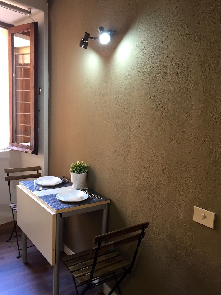 Do-Do Navona Suites