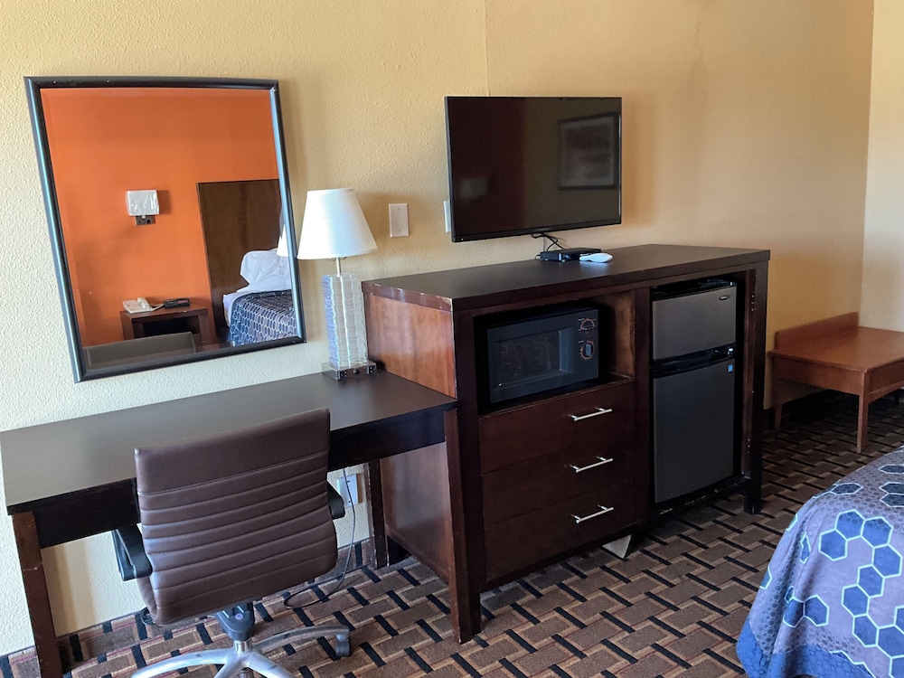 Executive inn & Suites
