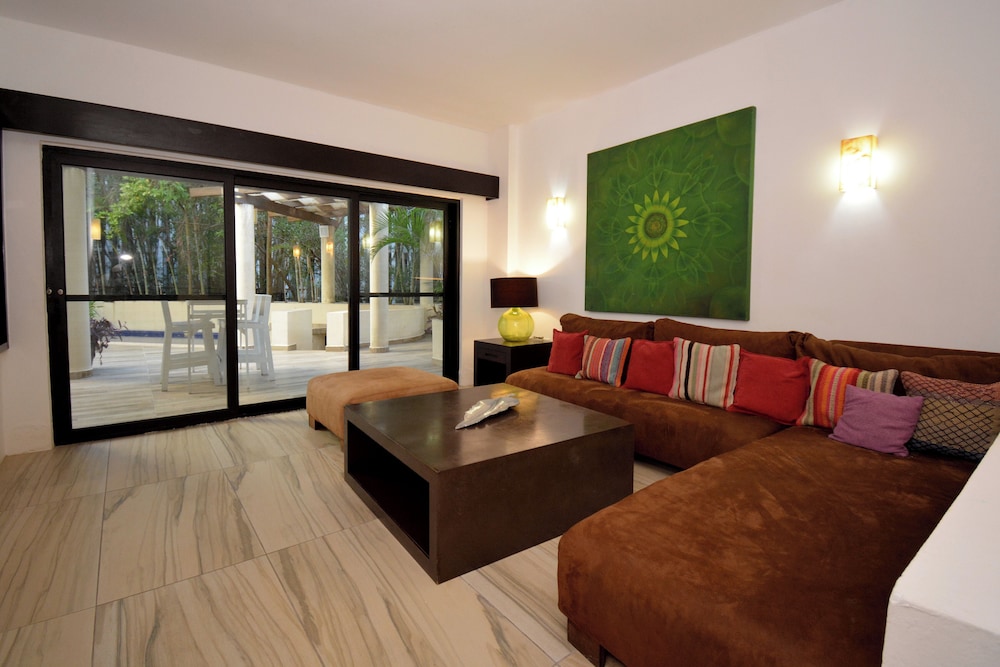 Aldea Thai by AR Vacations