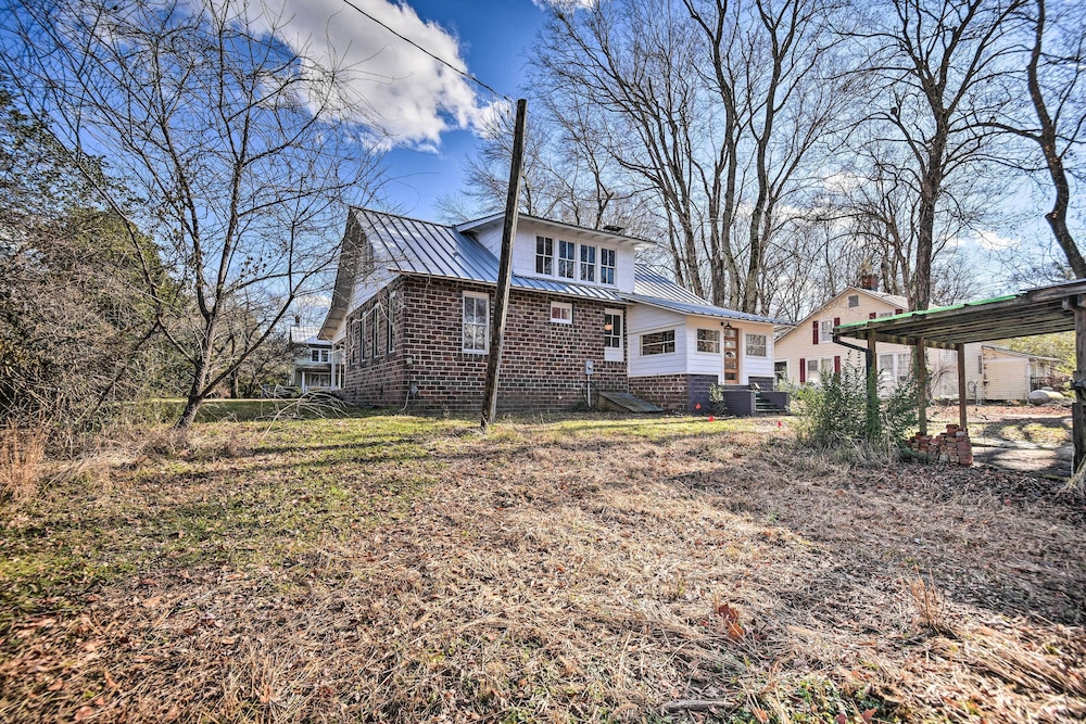 Radiant Gloucester House w/ Private Porch! view 5
