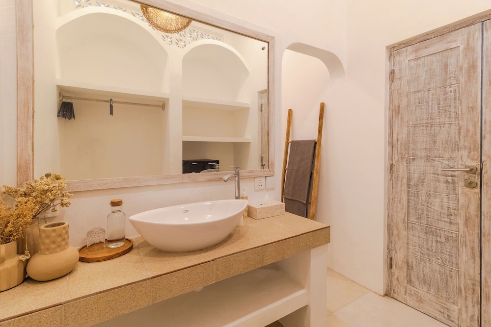 Villa Cocodrilos 1 by Pertama Management