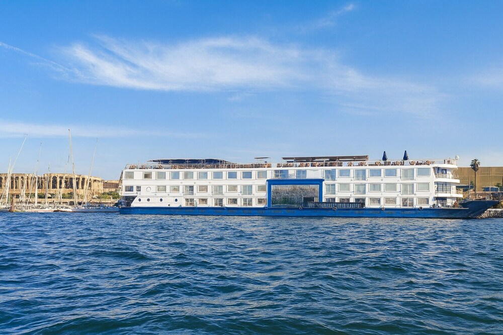 Nile Cruise Suites Only every Friday from Aswan 3 nights & every Monday from Luxor 4 nights