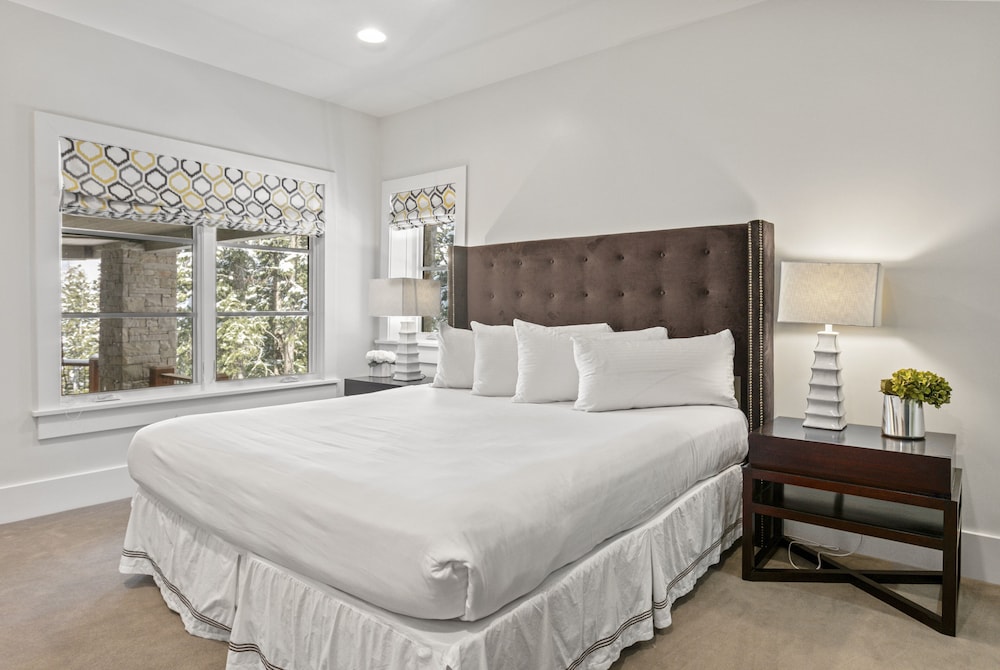6977 Silver Lake Drive - 5 Bedroom Private Home with Hot Tub 5 Home