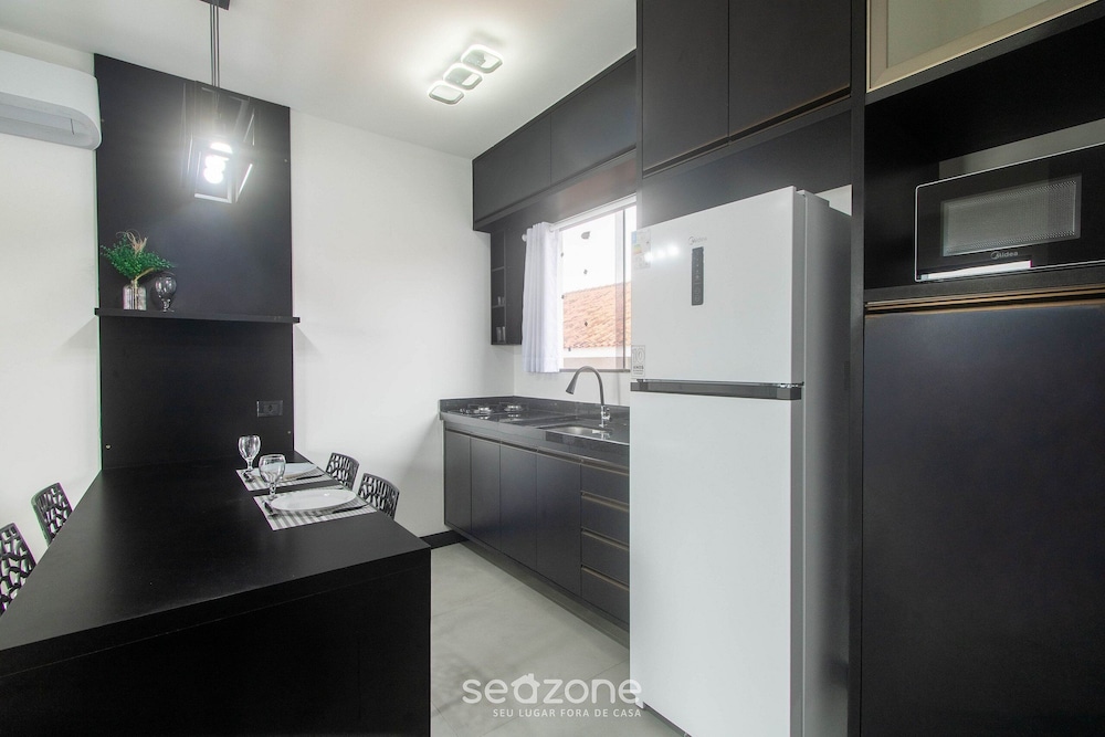 Apt 1 Bedroom 220 m From the Beach Cdk0011
