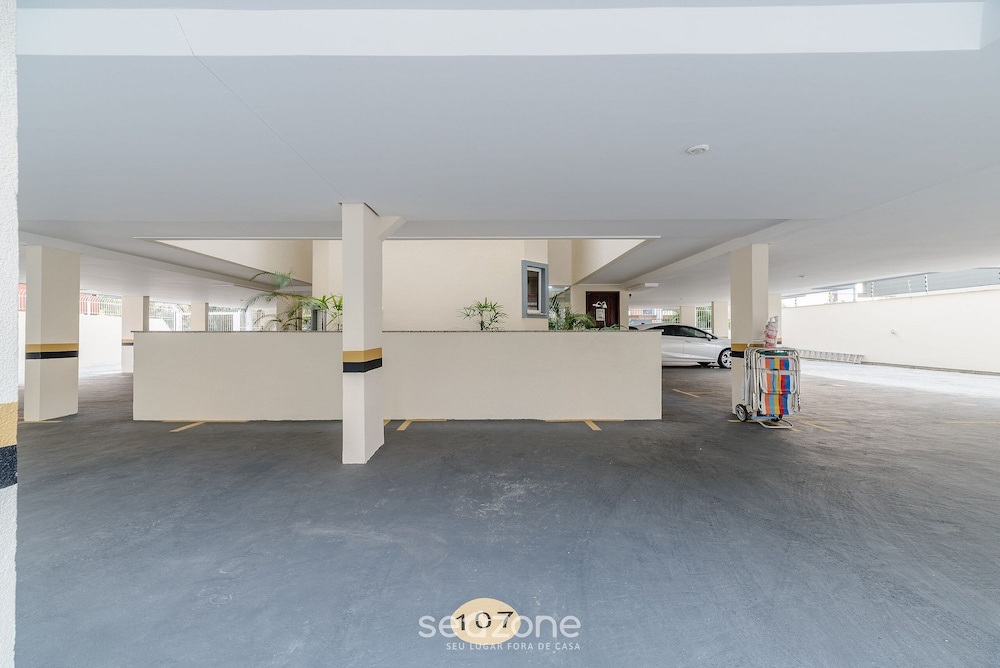 Apart With Barbecue 350m From the Beach Rgp0107