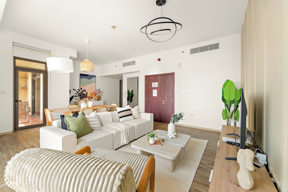 Silkhaus Amwaj 4