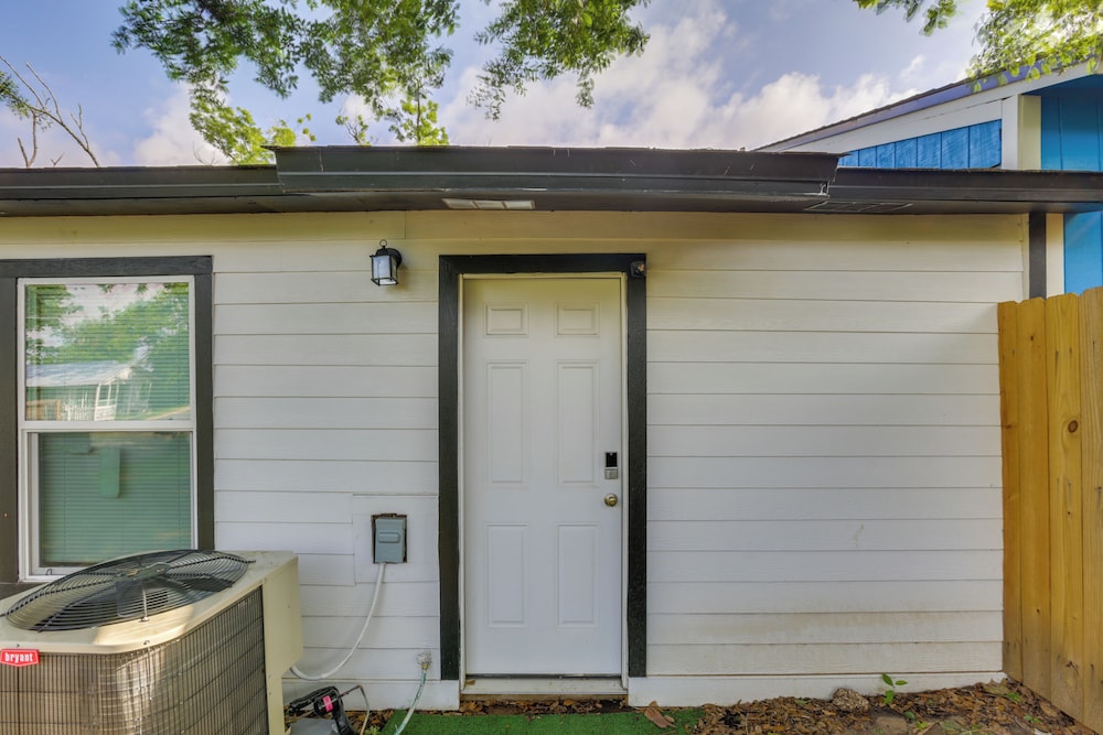 Near Dtwn & Universities: Central Tallahassee Apt!
