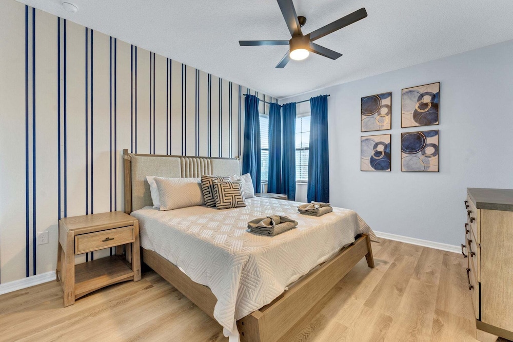 2311vd-providence 5 Bedroom Home