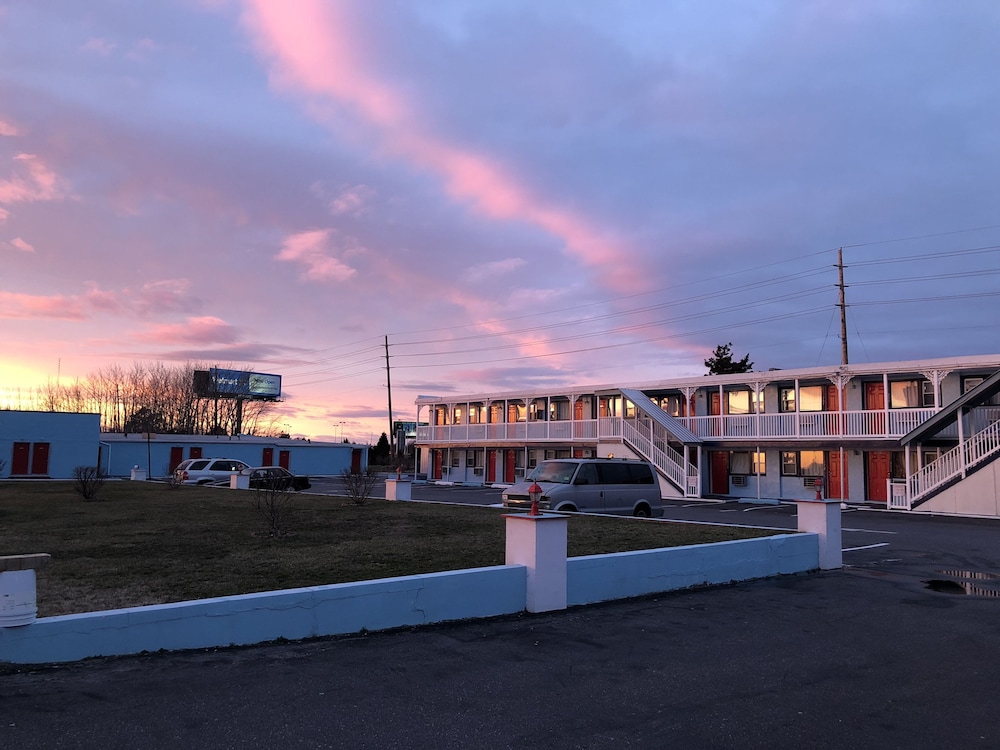 New Sea Breeze Motel, photo 10