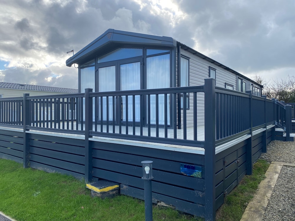 Bude - Cabin - Sleeps 6 - Parking - Pool