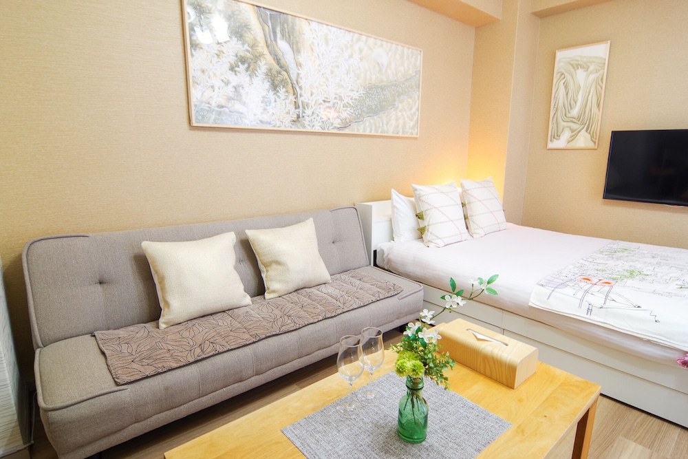 Nipponbashi Art Hotel