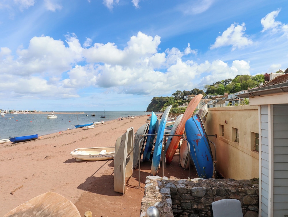 Beach Hut 5