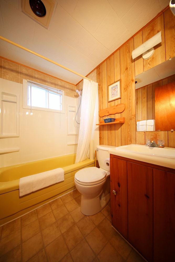 Blue Crest Cottages
