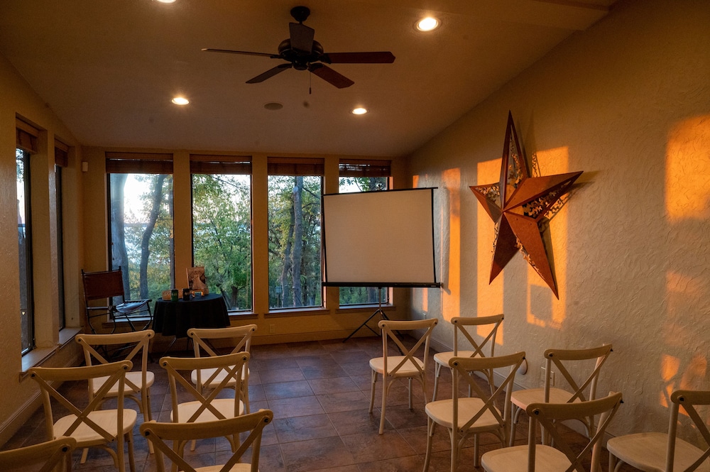 meeting & event spaces