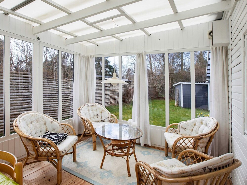 6 Person Holiday Home in Vaeggerlose