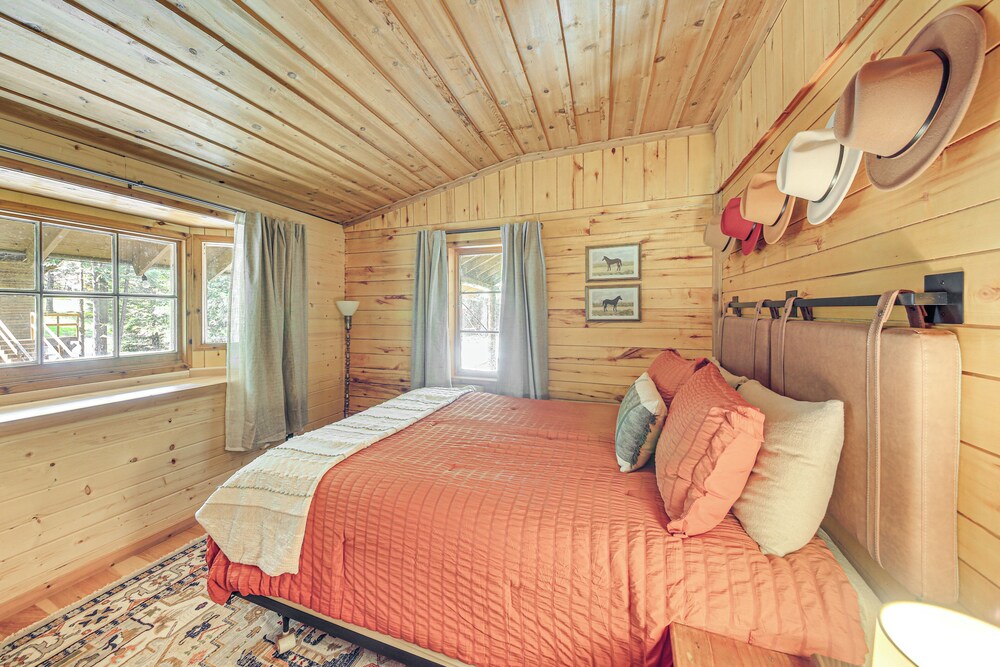 Riverside Cabin on 9 Acres in Montana