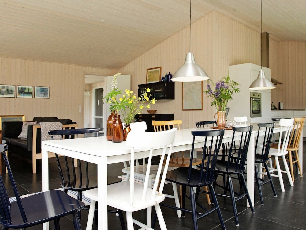 10 Person Holiday Home in Oksbol view 4