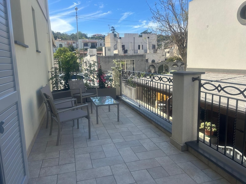 Eolia Rooms Lipari