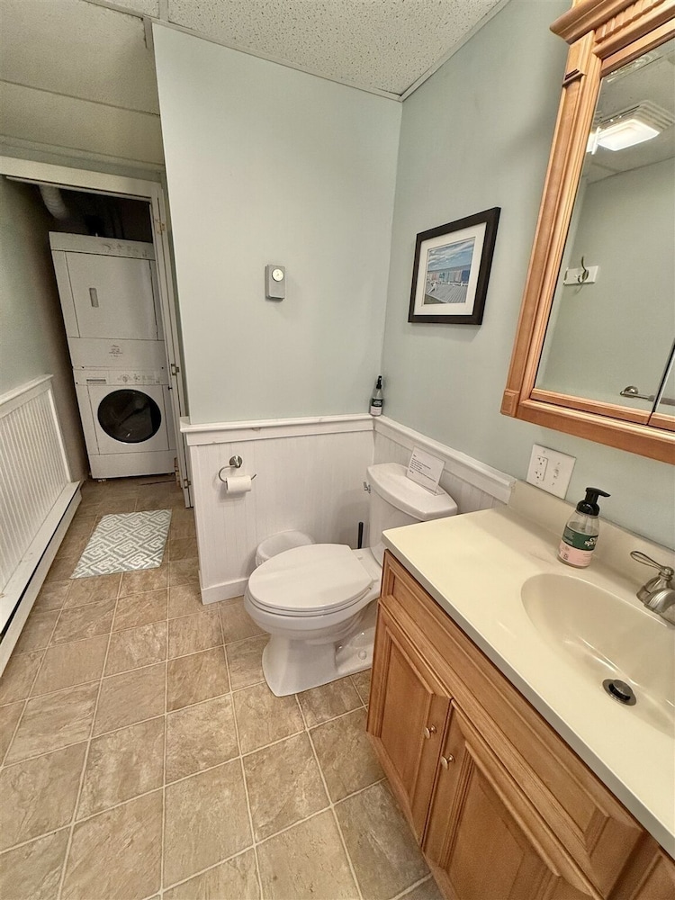 Grandview Lakefront Limit 9 4 Bedroom Home