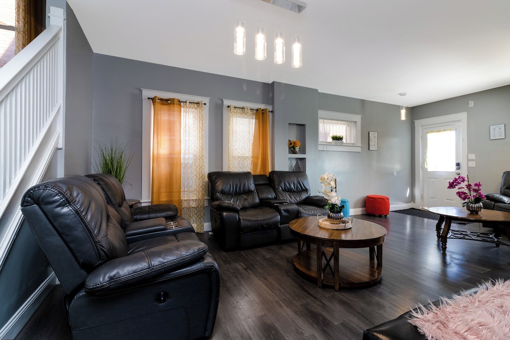 Double House Rental – 11Br Perfect For Big Groups