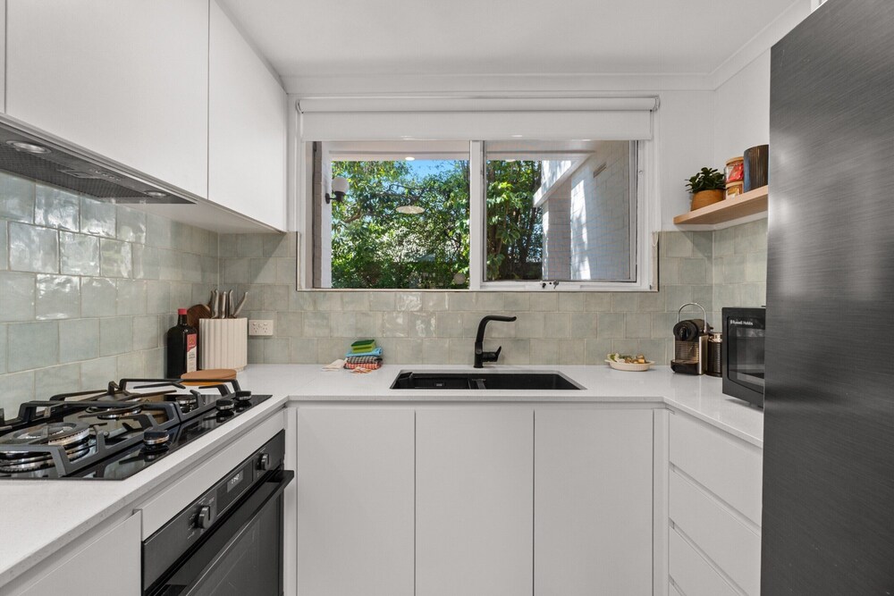 Stylish 2-bed Townhouse in Leafy Hyde Park