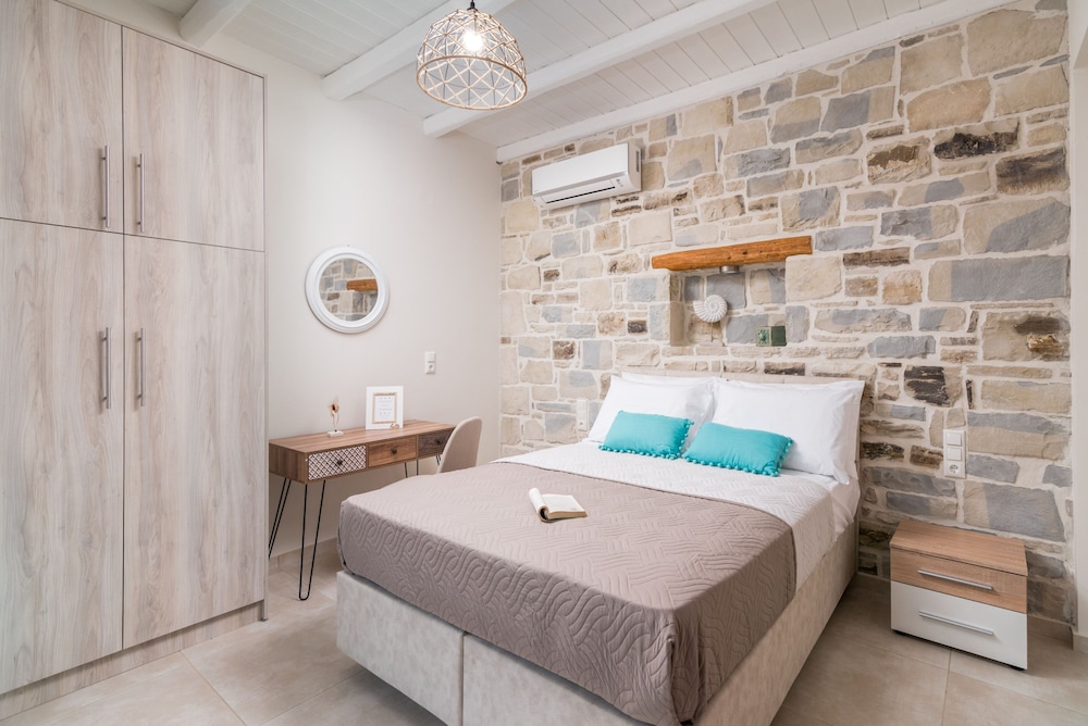 Elmara Luxury Villa 3 - Next to the Beach