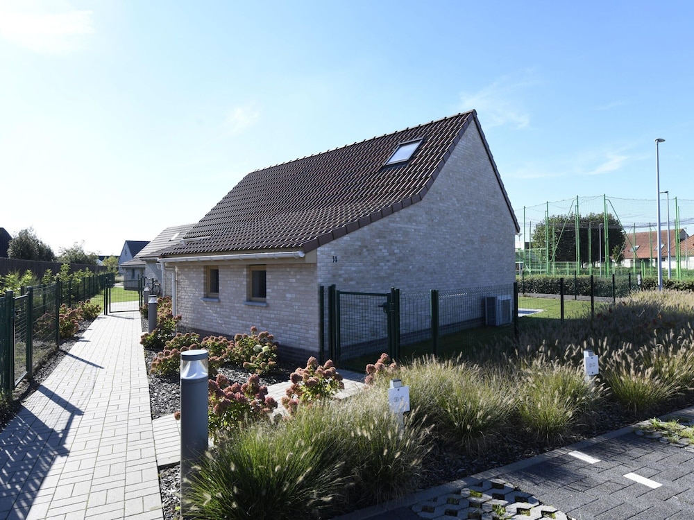 Holiday Home in Koksijde With Garden & Parking