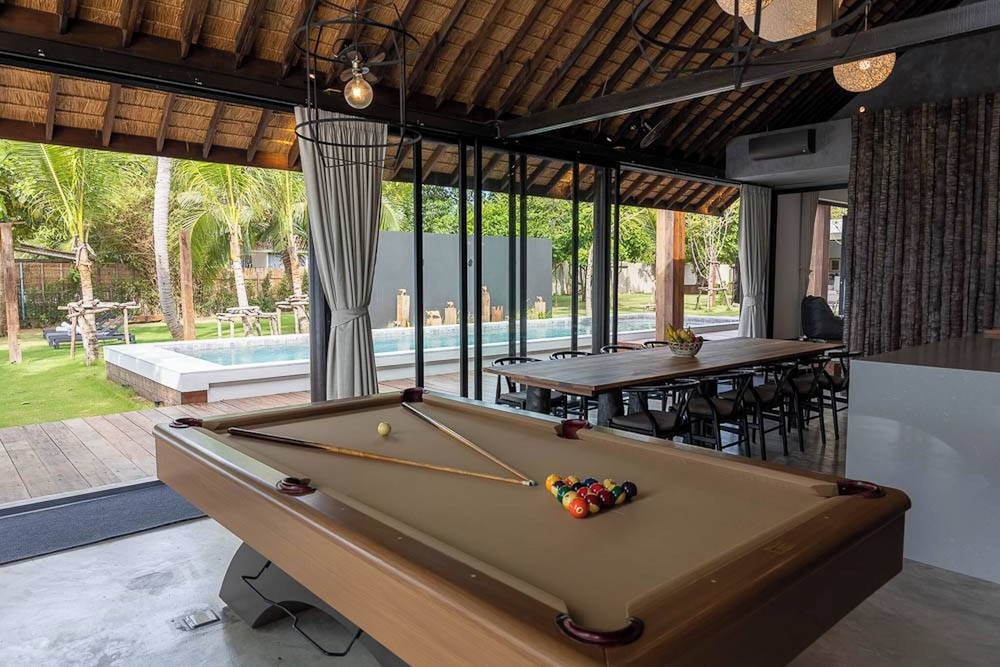 Kalamari Luxury Beach Front Villa